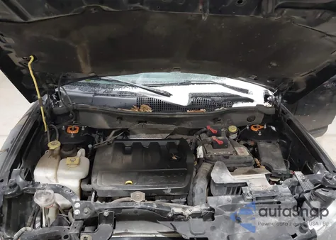 2015 Jeep Compass Sport z USA, uszkodzony, nr VIN 1C4NJDBB2FD317014